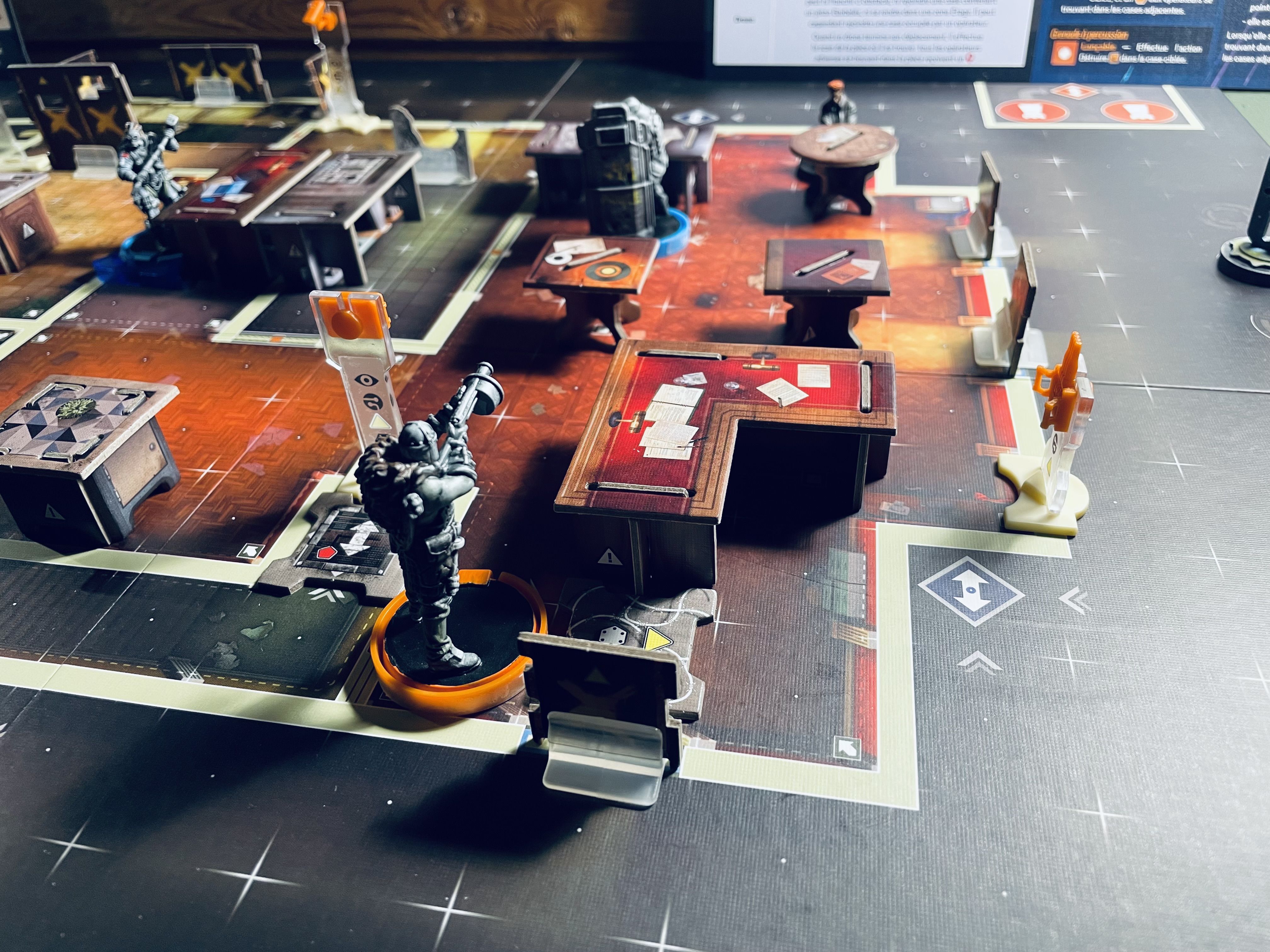 6 Siege operator miniatures and cards