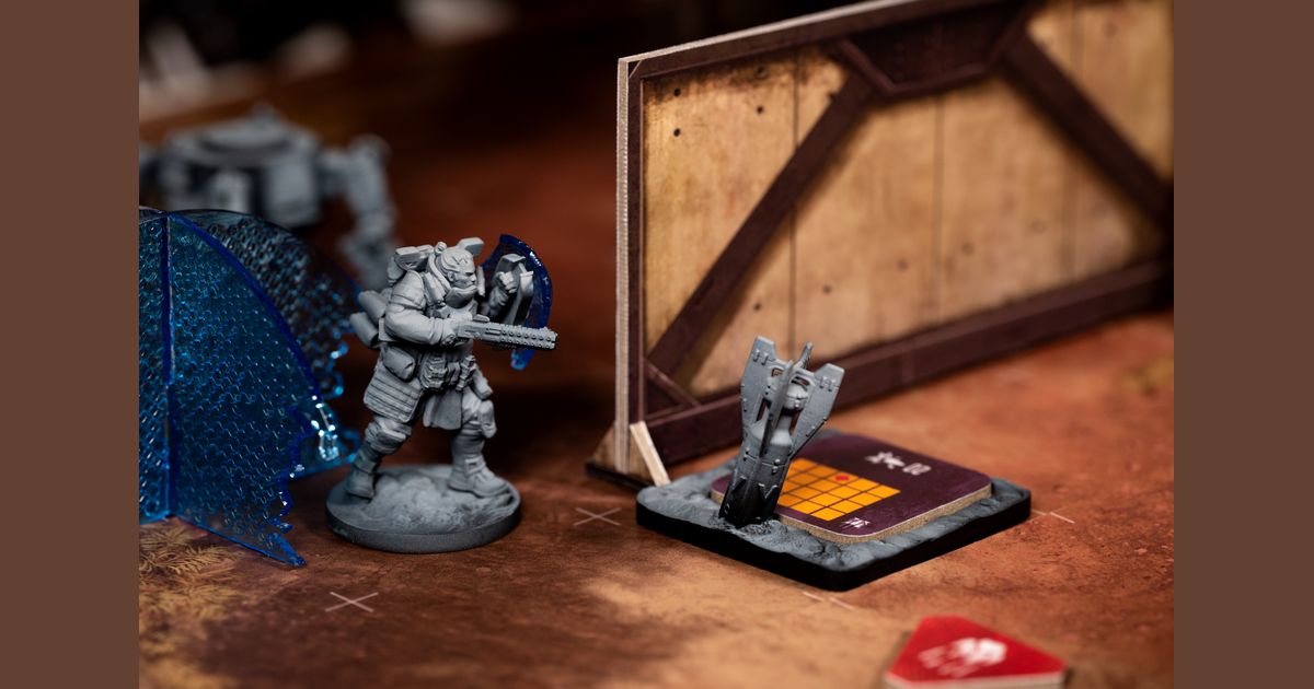 Apex Legends miniatures fighting around terrain