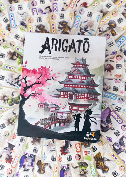 Arigatō box and illustrated cards