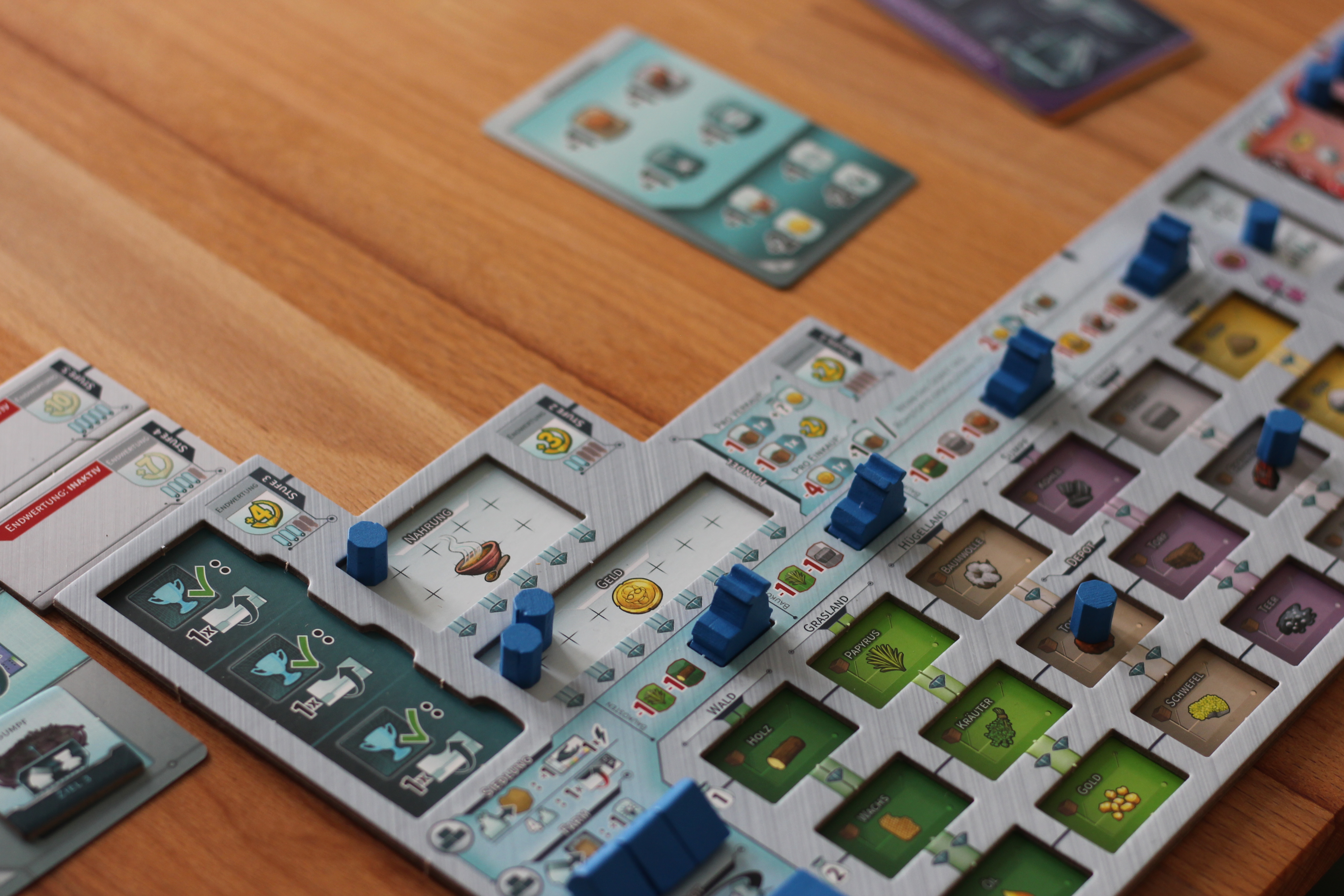 Civolution dice wooden pieces and tiles