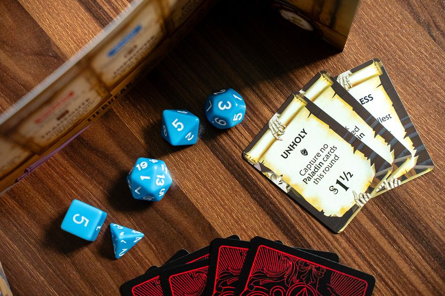 Crits and Tricks standard edition components