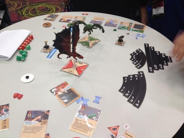 Dungeons and Dragons Attack Wing tabletop battle