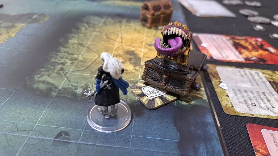 Dungeons and Dragons Onslaught mimic miniature