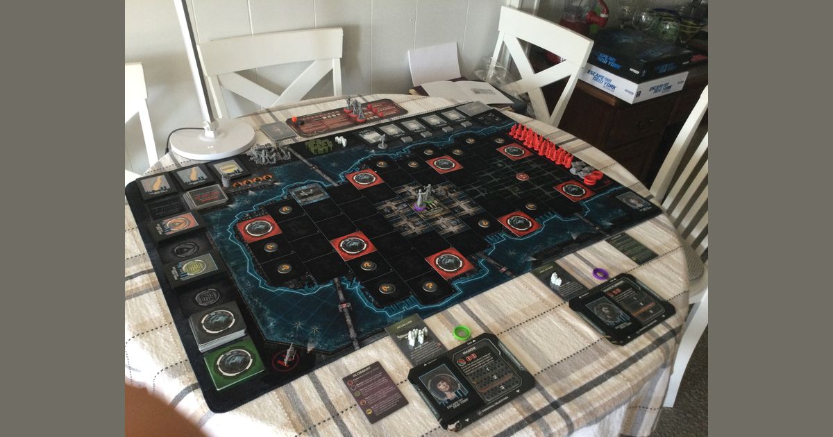 Escape from New York board game setup