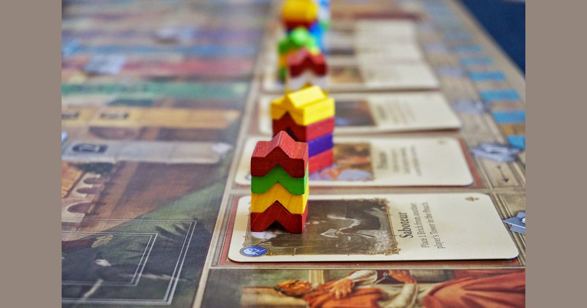 Firenze action cards with colored wooden bricks