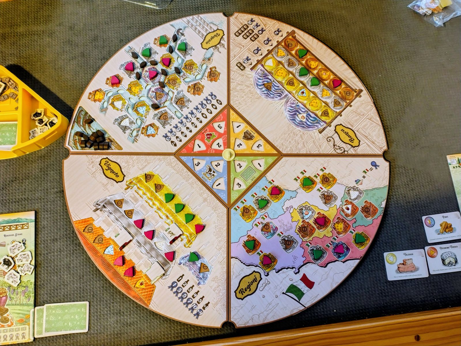 Formaggio two-player end-game board