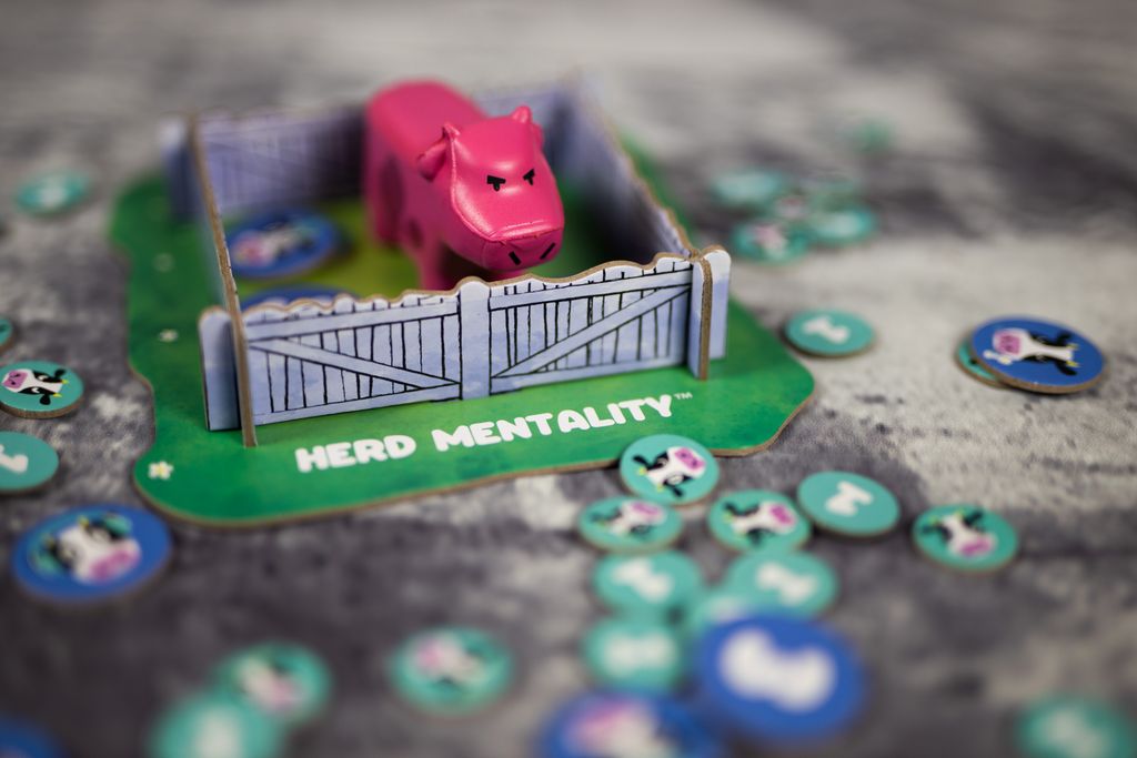 Herd Mentality pink cow and scoring cow tokens