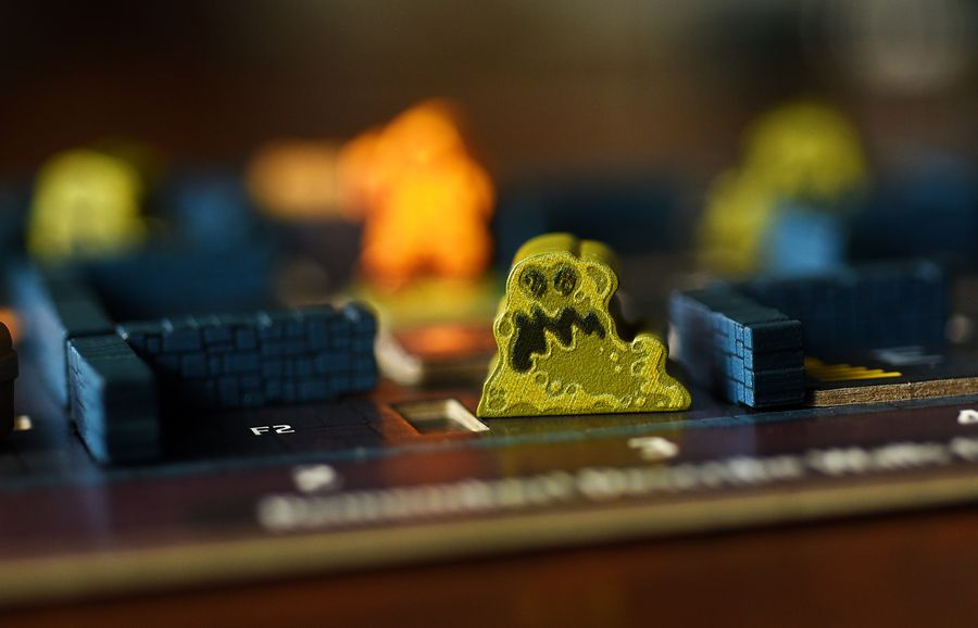 Hungry Blob monster meeple from Lairs