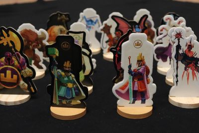 Leaders board game character standees