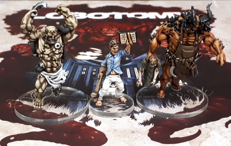 Lobotomy Warden miniature size comparison