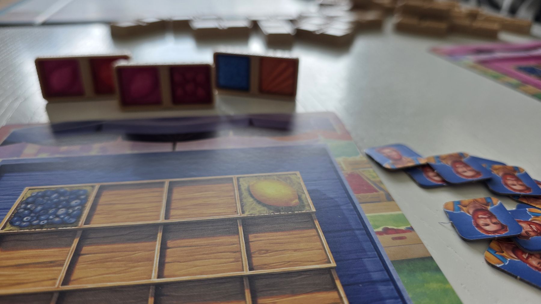 Market Fresh two-player setup
