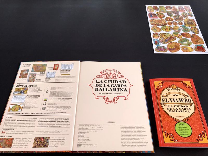 Miasto Tańczącego Karpia book and components ready to play