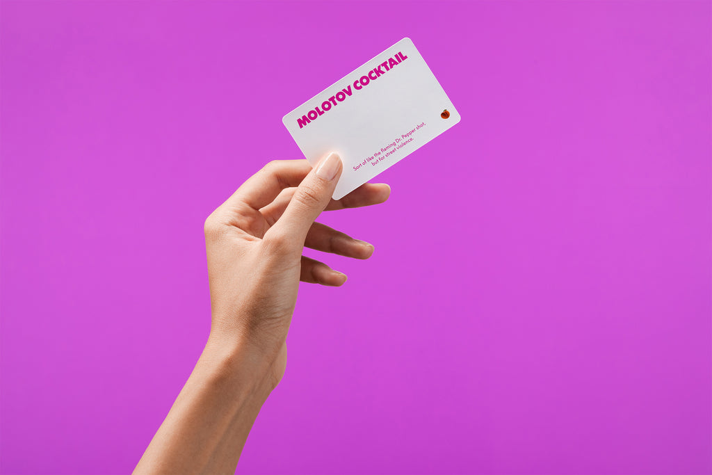 Monikers clue giver with cards