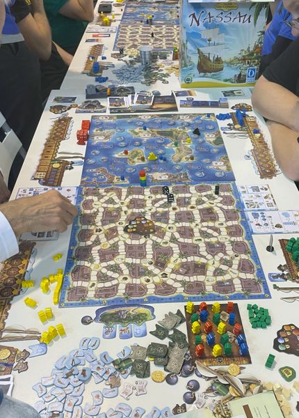 Nassau board game in play