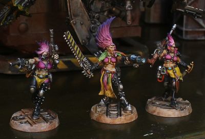 Painted House Escher miniature for Necromunda Underhive