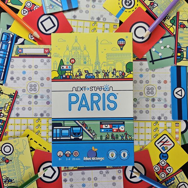 Next Station Paris game components