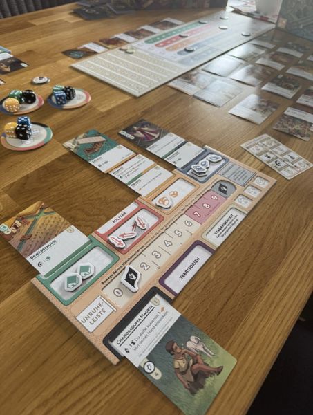 Nova Era colored dice and civilization cards