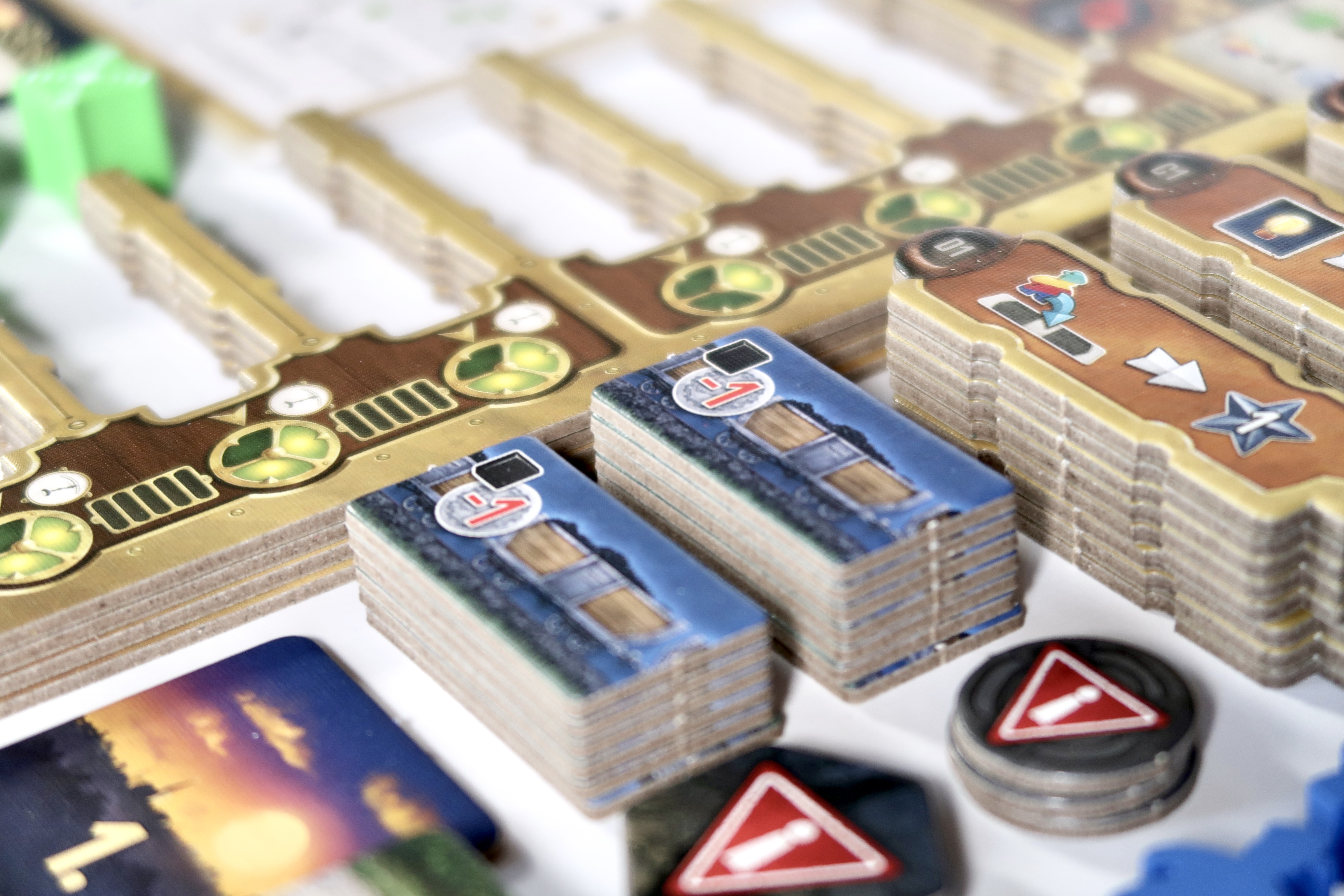 Nucleum wooden player components