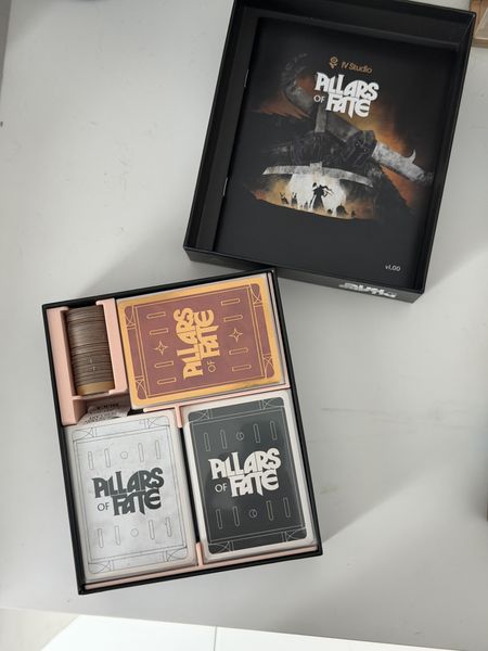 Pillars of Fate two-player lane battle in progress