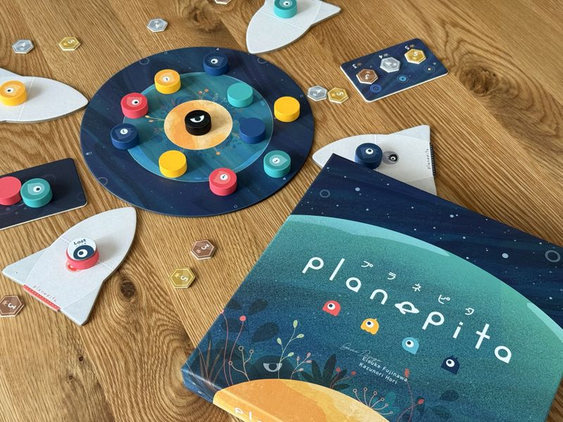 Planepita box and complete game components