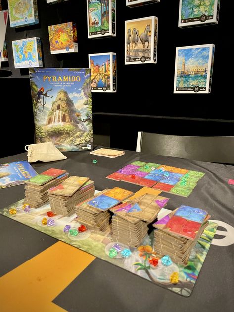 Pyramido Forgotten Treasures pyramid during gameplay
