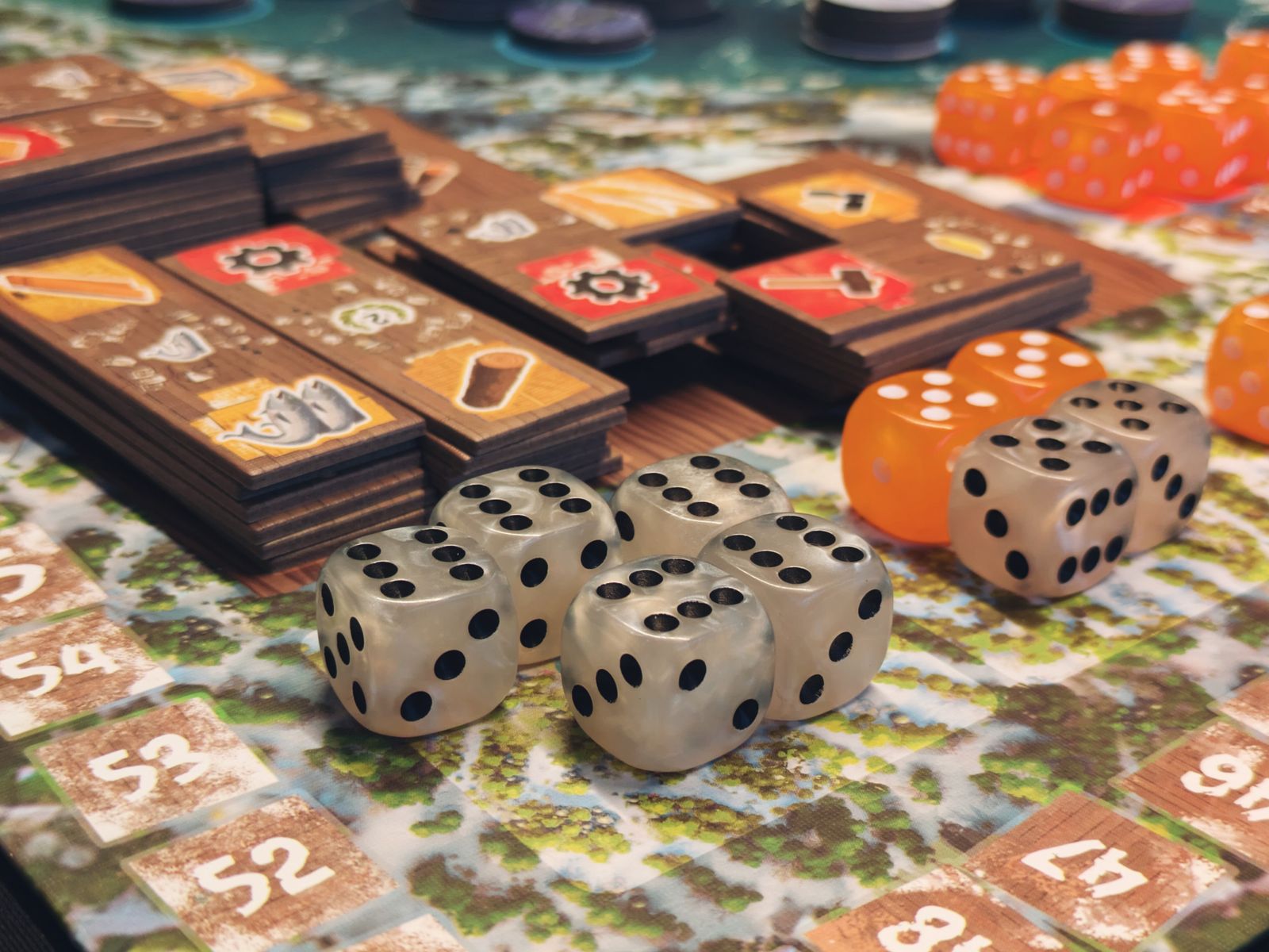 Four-player Saltfjord game in progress