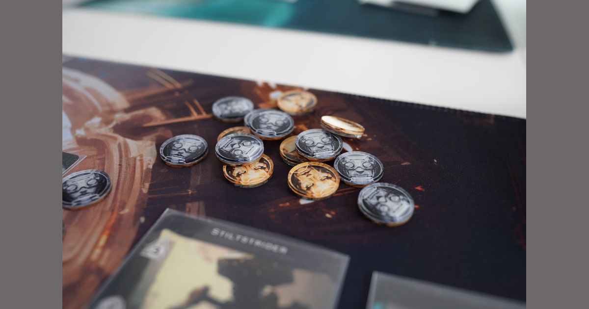 Sovereign Fall of Wormwood cards and tokens
