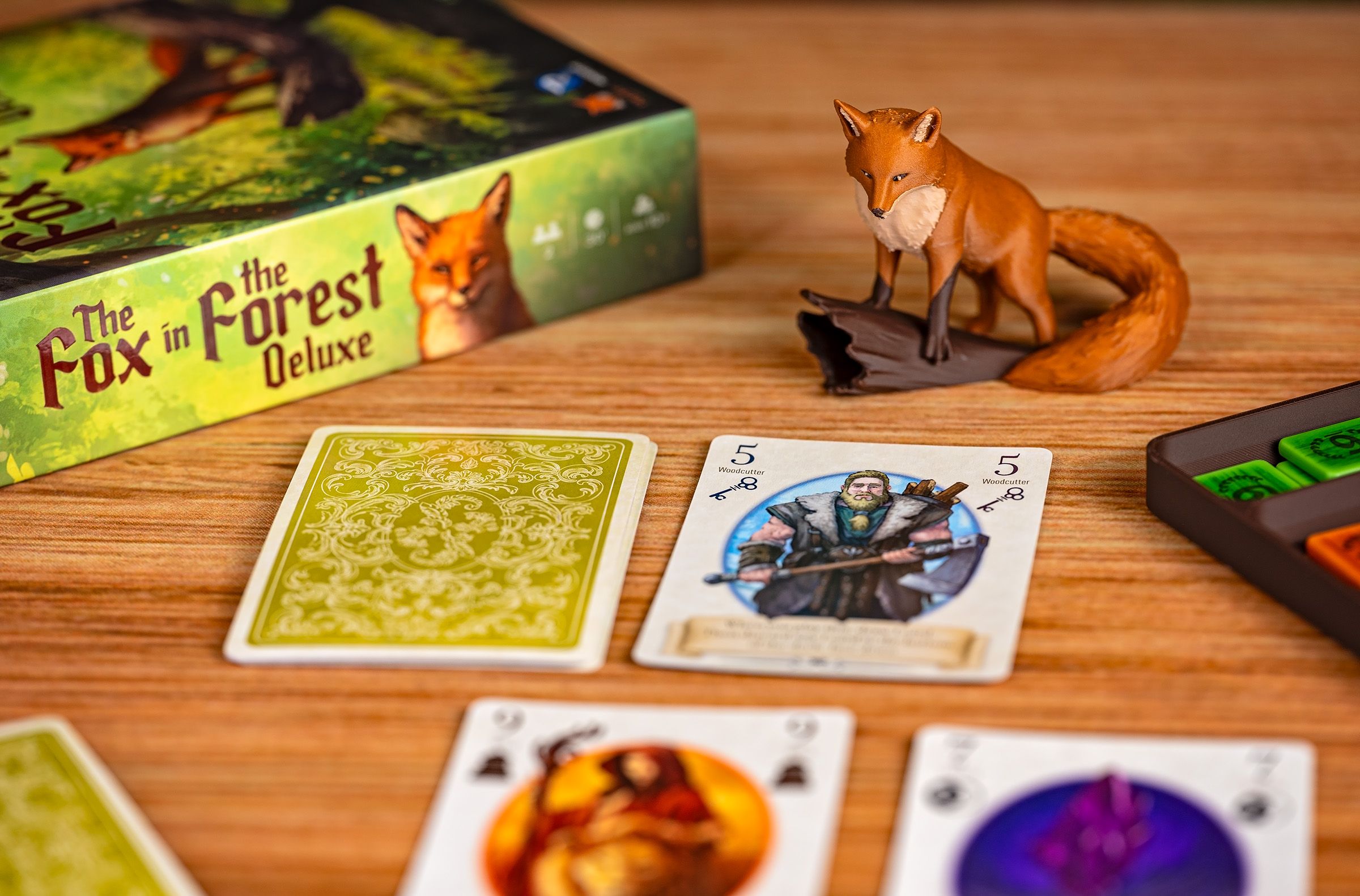 The Fox in the Forest Deluxe game setup