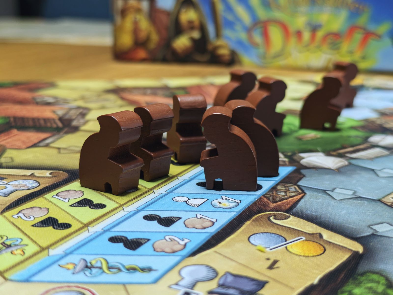 The Quacks of Quedlinburg The Duel game components on a table