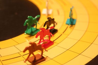 Win Place and Show horse race in progress