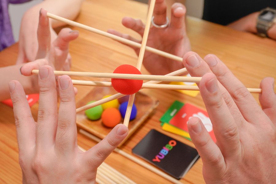 YUBIBO wooden sticks cards and foam balls