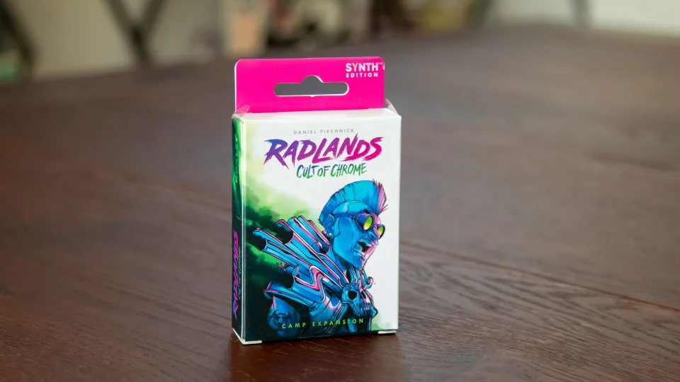 Radlands camps, people cards, and water tokens.
