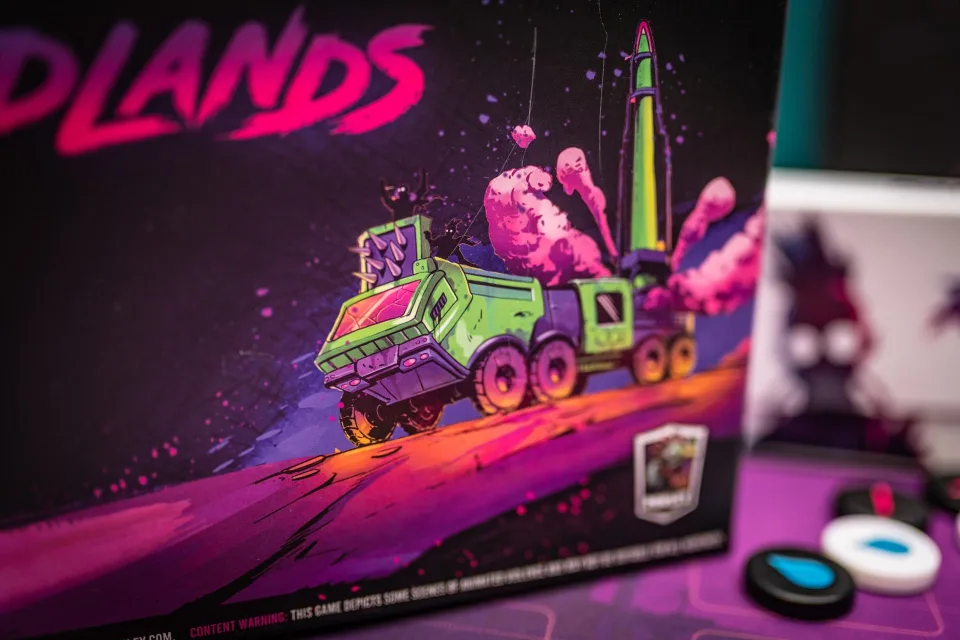 Radlands cards, water tokens, and camp components.