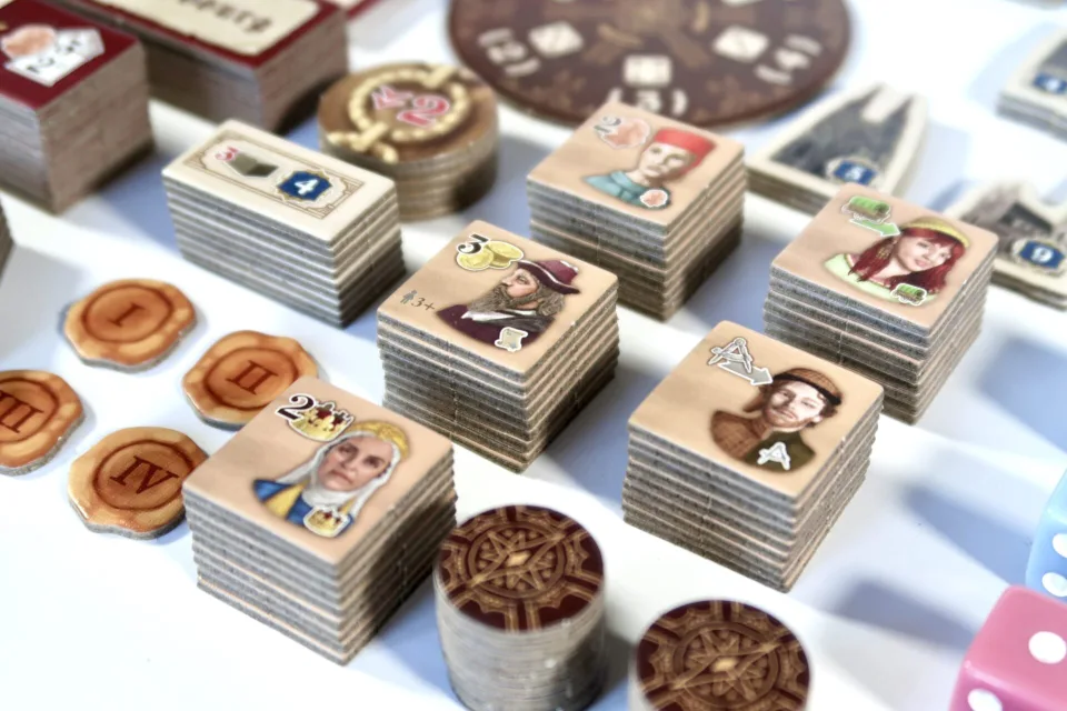 Tiletum character tiles and coin tokens